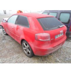 Verin de coffre AUDI A3 2 Photo n°7