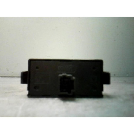 Bouton de warning RENAULT CLIO 3