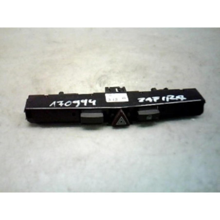 Bouton de warning OPEL ZAFIRA B Photo n°1