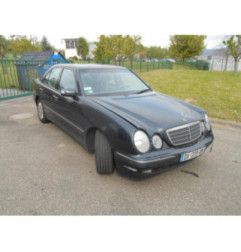 Feu arriere secondaire droit (feux) MERCEDES CLASSE E 210 Photo n°10