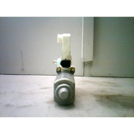 Moteur leve vitre avant droit MERCEDES CLASSE A 169