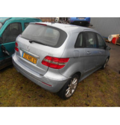 Moteur leve vitre arriere droit MERCEDES CLASSE B 245 Photo n°5