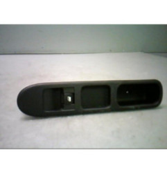 Interrupteur de leve vitre avant droit PEUGEOT 307