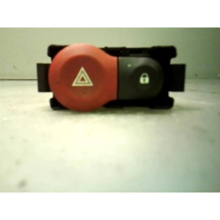Bouton de warning RENAULT CLIO 3 Photo n°1