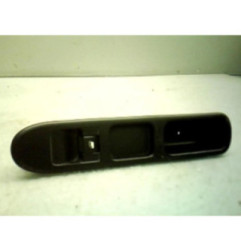 Interrupteur de leve vitre avant droit PEUGEOT 307 Photo n°1