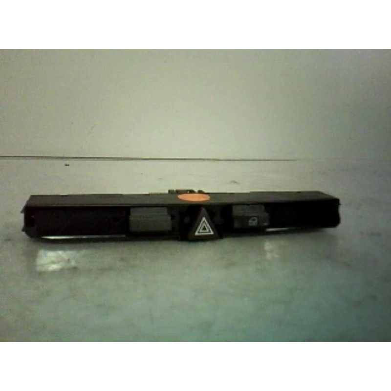 Bouton de warning OPEL ASTRA H