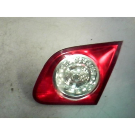 Feu arriere secondaire droit (feux) VOLKSWAGEN PASSAT 5 Photo n°1