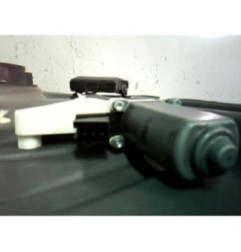 Moteur leve vitre avant droit MERCEDES CLASSE B 245