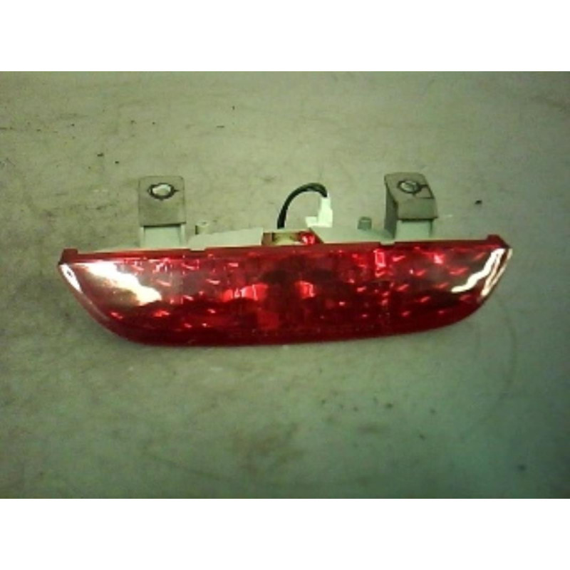 Feu arriere stop central KIA PICANTO 1