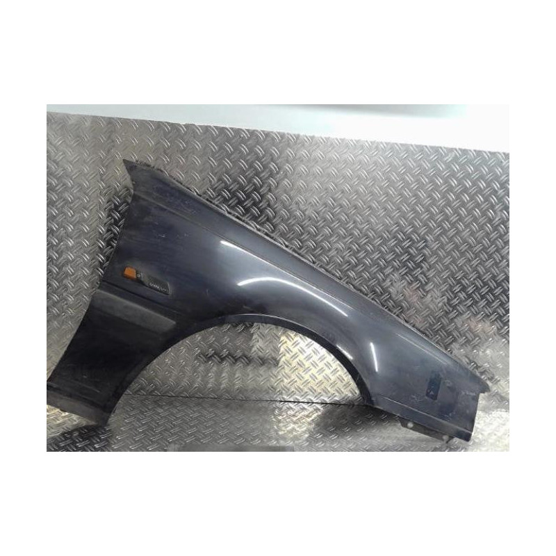 Aile avant droit VOLVO 460