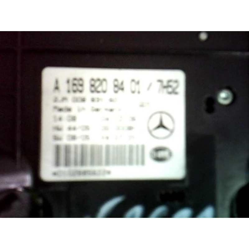 Eclairage de plafonnier MERCEDES CLASSE B 245