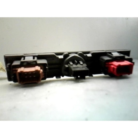 Bouton de warning RENAULT CLIO 2