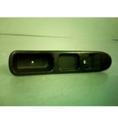 Interrupteur de leve vitre avant droit PEUGEOT 307 Photo n°1