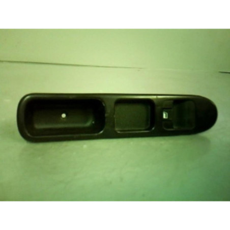 Interrupteur de leve vitre avant droit PEUGEOT 307 Photo n°1