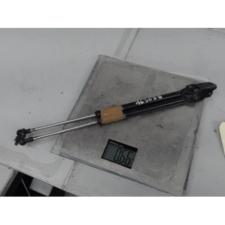 Verin de coffre SUZUKI SWIFT 3 Photo n°1