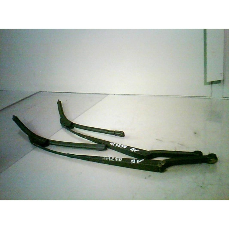 Bras essuie glace avant AUDI A6 2