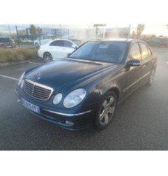 Bouton de coffre MERCEDES CLASSE E 211 Photo n°3