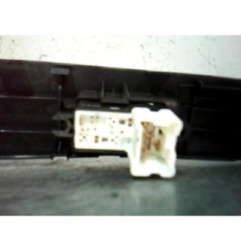 Interrupteur de leve vitre avant droit NISSAN MICRA 3 Photo n°4