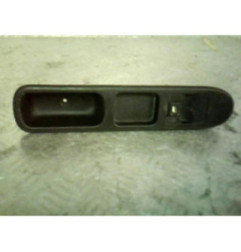 Interrupteur de leve vitre avant droit PEUGEOT 307 Photo n°1