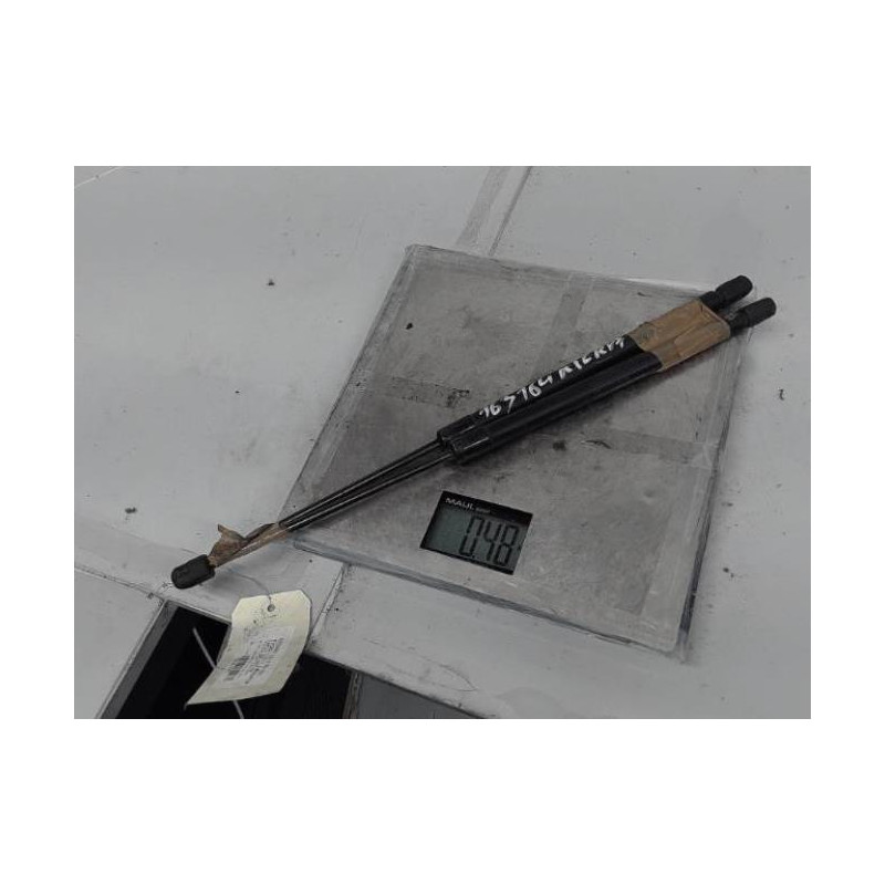 Verin de coffre NISSAN MICRA 3