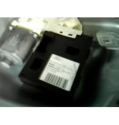 Moteur leve vitre avant gauche FORD FOCUS 2 Photo n°3