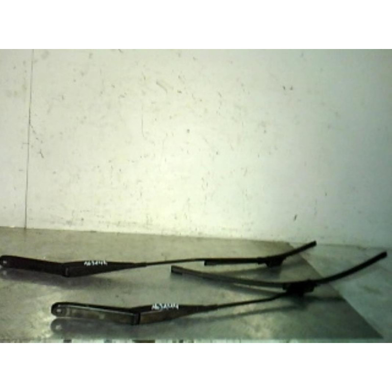 Bras essuie glace avant FORD FOCUS 2