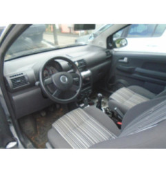 Verin de coffre VOLKSWAGEN FOX Photo n°8