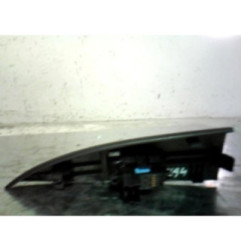 Interrupteur de leve vitre avant droit NISSAN NOTE 1