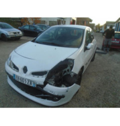 Capot RENAULT CLIO 3 Photo n°3