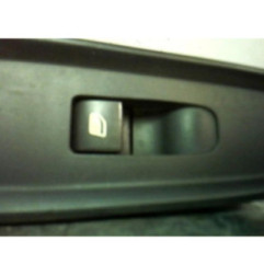 Interrupteur de leve vitre avant droit CITROEN C4 1