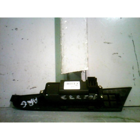 Interrupteur de leve vitre arriere gauche MAZDA 3 1