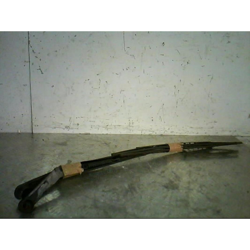 Bras essuie glace avant MITSUBISHI PAJERO 3