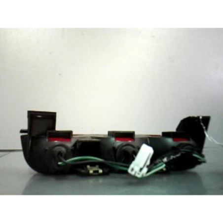 Feu arriere stop central MITSUBISHI PAJERO 3