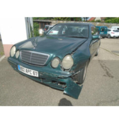 Moteur leve vitre avant gauche MERCEDES CLASSE E 210 Photo n°3