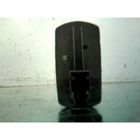 Interrupteur de leve vitre avant gauche OPEL CORSA D