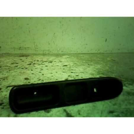 Interrupteur de leve vitre avant droit PEUGEOT 307 Photo n°1