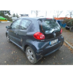 Moteur leve vitre avant gauche TOYOTA AYGO 1 Photo n°5