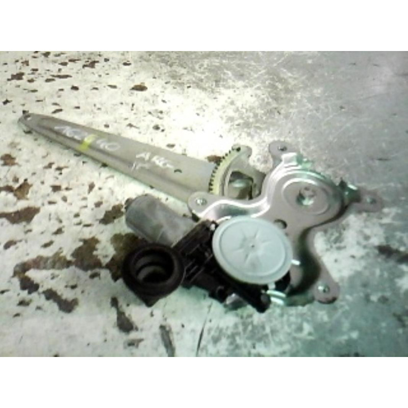 Moteur leve vitre arriere gauche TOYOTA RAV4 3