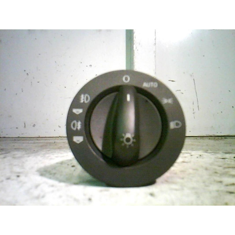 Commande de phare AUDI A6 3