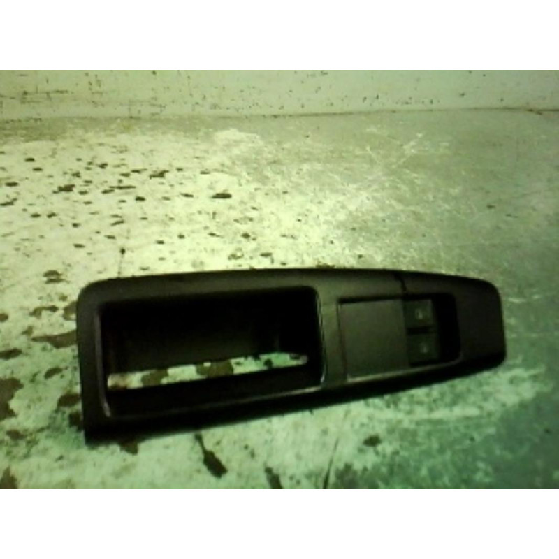 Interrupteur de leve vitre avant gauche VOLKSWAGEN POLO 4