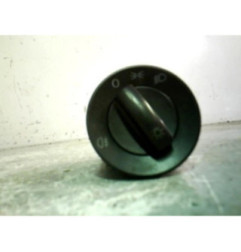 Commande de phare VOLKSWAGEN POLO 4 Photo n°1