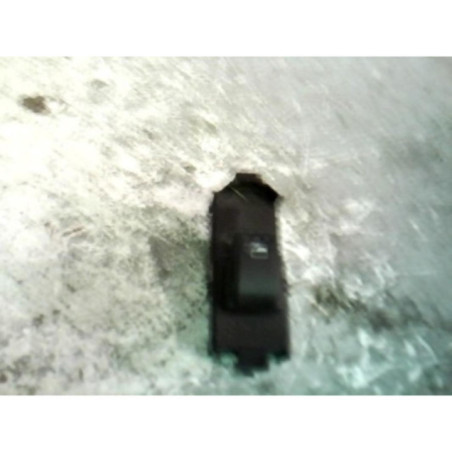 Interrupteur de leve vitre avant droit SUBARU JUSTY 3 Photo n°1