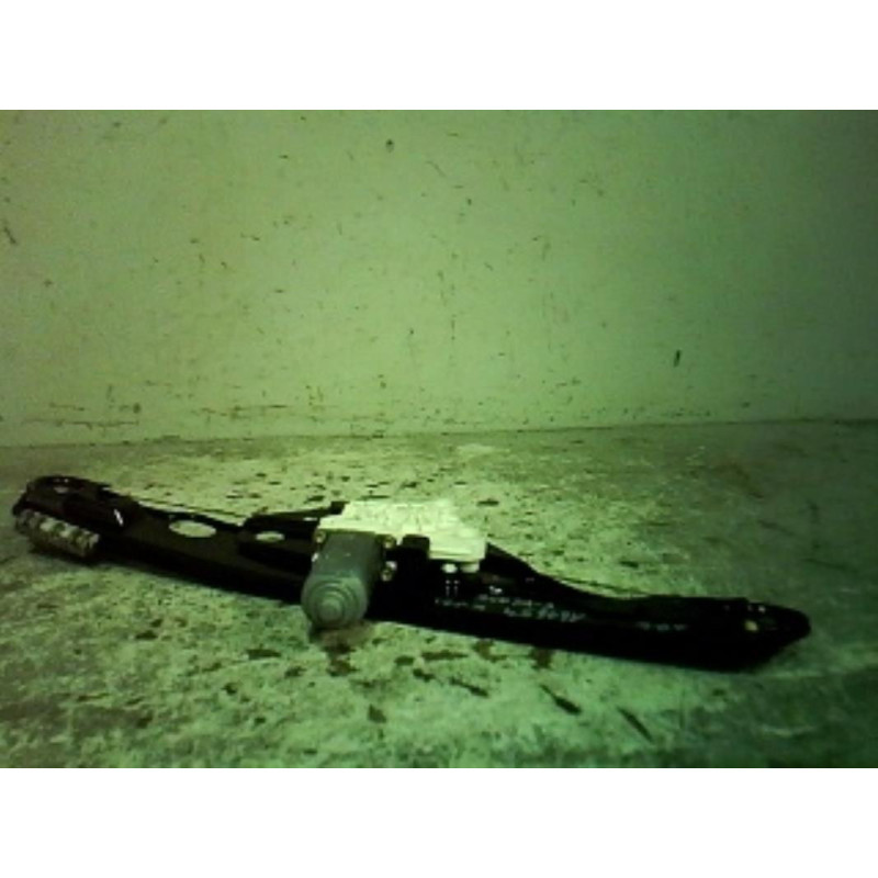 Moteur leve vitre arriere gauche MERCEDES CLASSE E 211