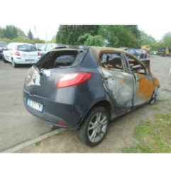 Anti brouillard arriere droit MAZDA 2 2 Photo n°5