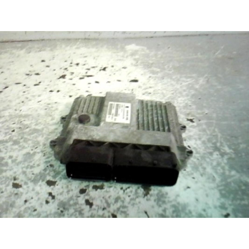 Calculateur moteur OPEL COMBO C