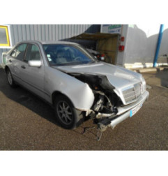 Trappe d'essence MERCEDES CLASSE E 210 Photo n°6