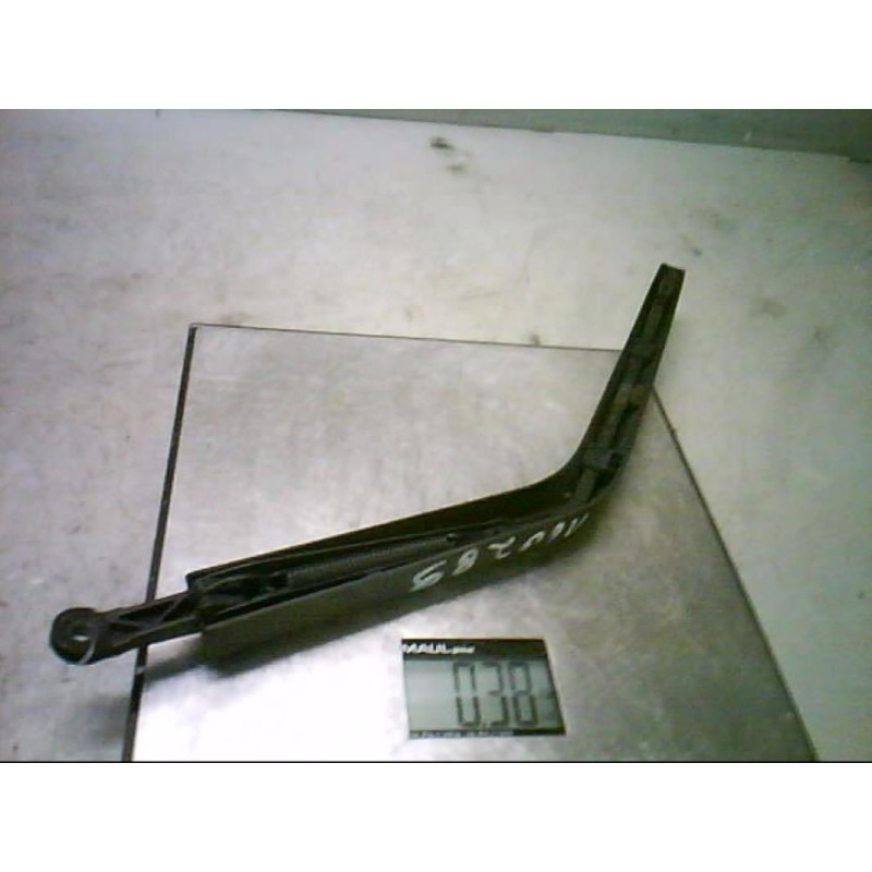 Bras essuie glace arriere RENAULT MEGANE 1