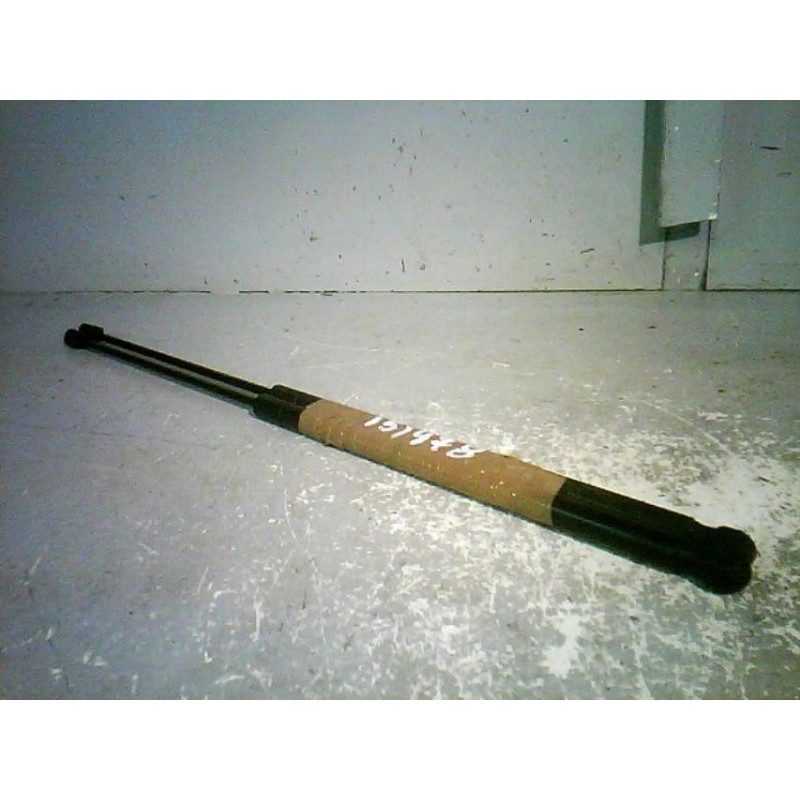 Verin de capot MERCEDES CLASSE E 211