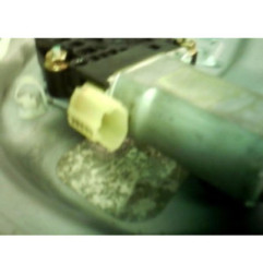 Moteur leve vitre arriere gauche KIA SPORTAGE 2