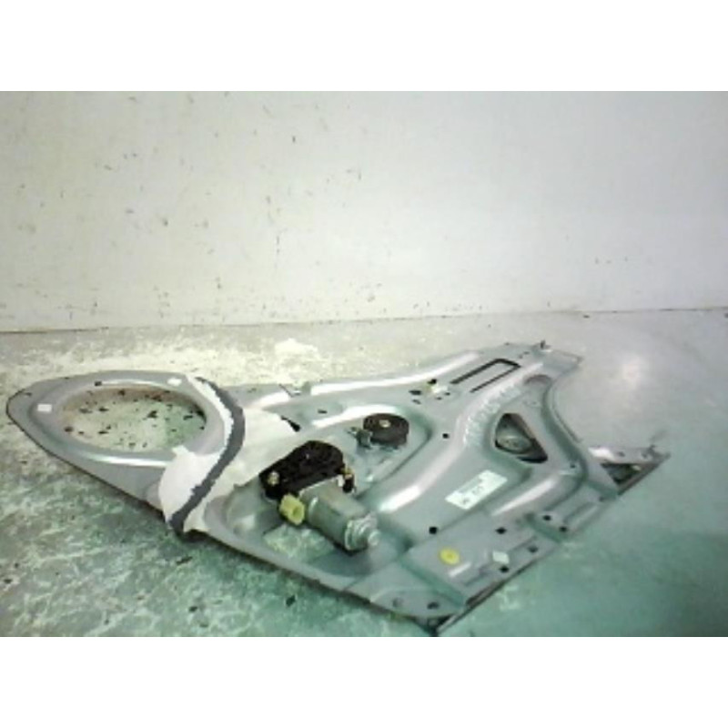 Moteur leve vitre avant gauche KIA SPORTAGE 2
